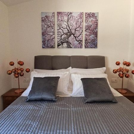 Sea And Mountain View Apartments Duće 외부 사진