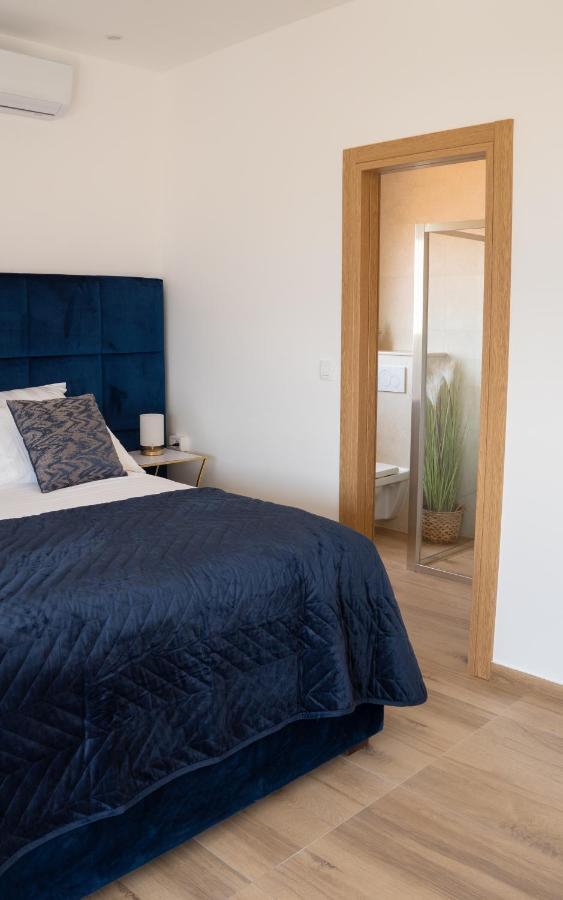 Sea And Mountain View Apartments Duće 외부 사진