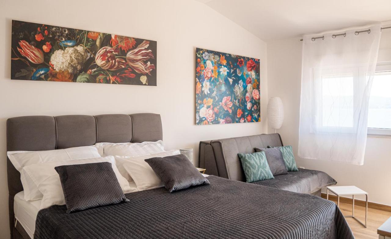 Sea And Mountain View Apartments Duće 외부 사진