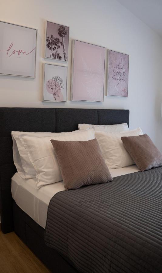 Sea And Mountain View Apartments Duće 외부 사진