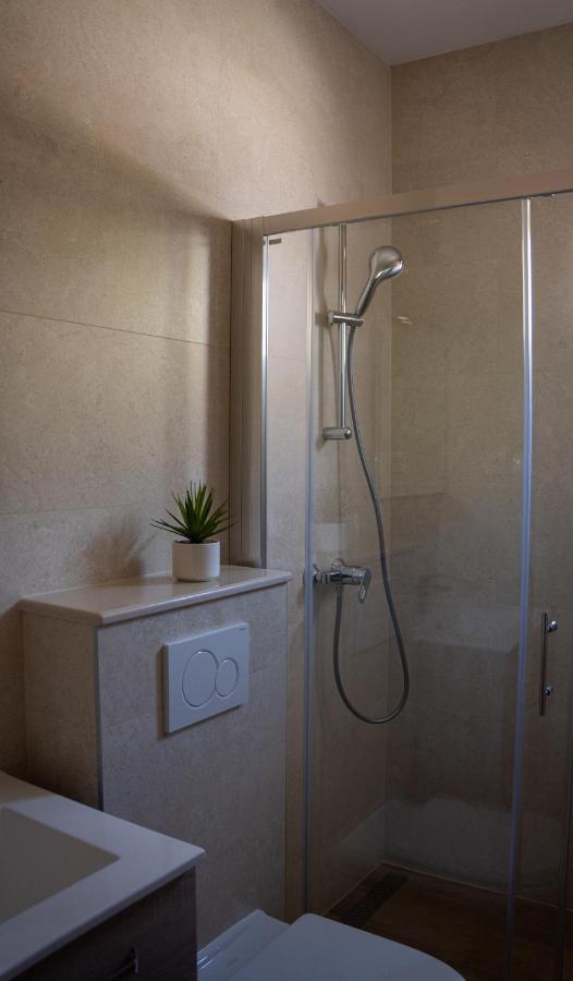 Sea And Mountain View Apartments Duće 외부 사진