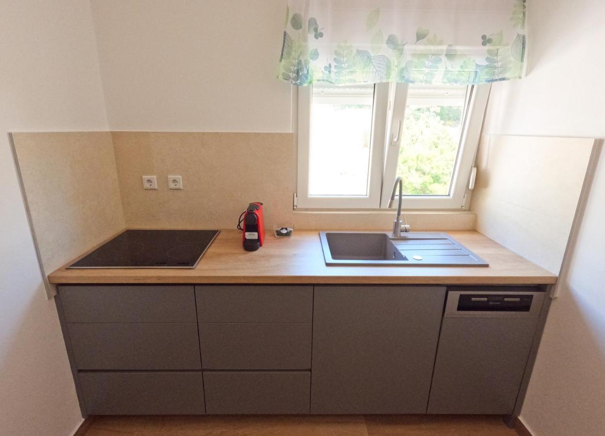 Sea And Mountain View Apartments Duće 외부 사진