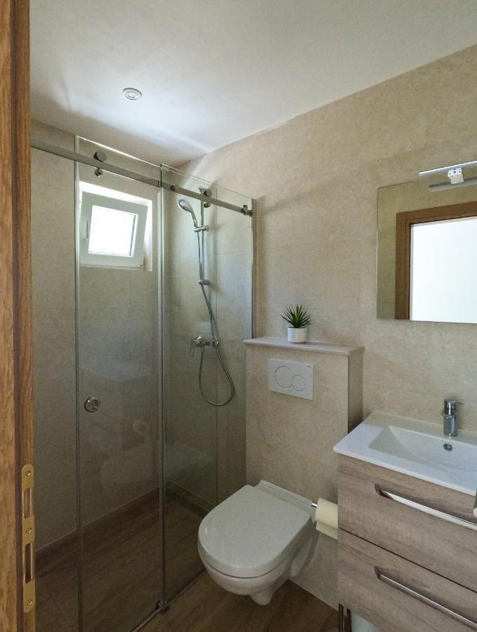 Sea And Mountain View Apartments Duće 외부 사진